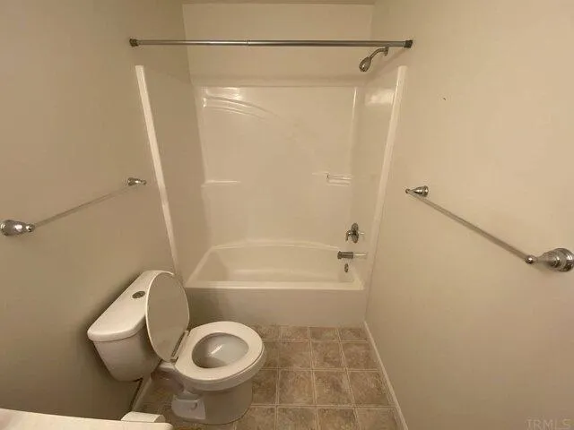 Condo For Sale In Warsaw, Indiana