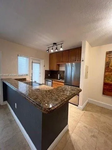Condo For Rent In Miami Beach, Florida