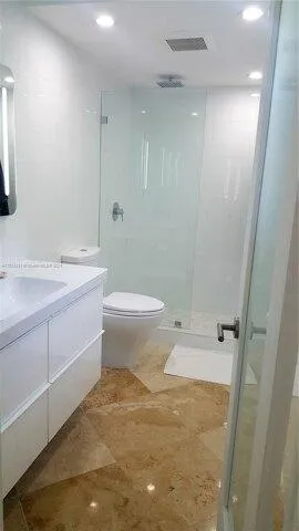 Condo For Rent In Miami Beach, Florida