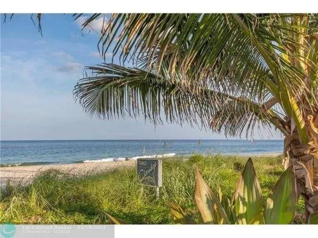 Condo For Sale In Pompano Beach, Florida