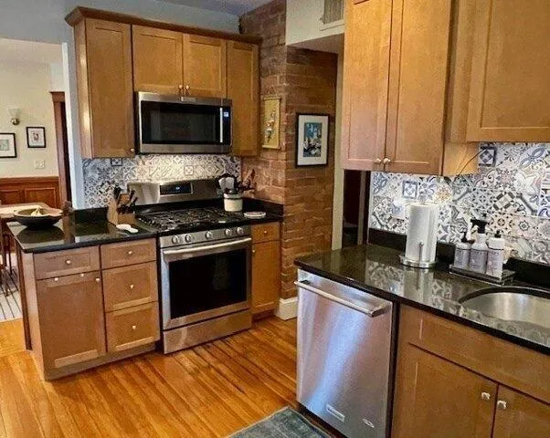 3 Bedroom 1 Bath In Boston MA 02124 for Rent