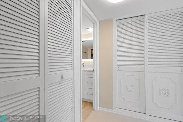 Condo For Sale In Fort Lauderdale, Florida