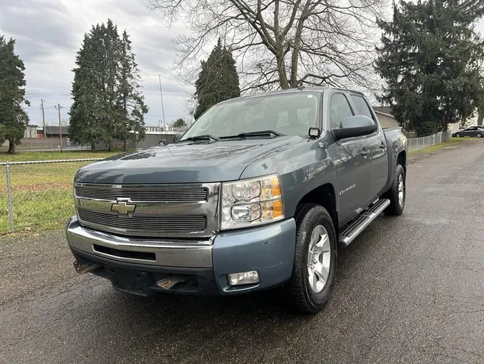 2009 Chevrolet Silverado Hybrid HY2 Crew Cab 4WD CREW CAB PICKUP 4-DR for Sale