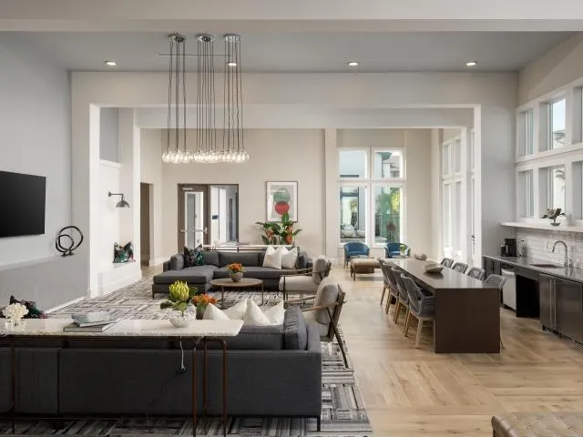 Beautiful 2BD 2BA Available for Rent