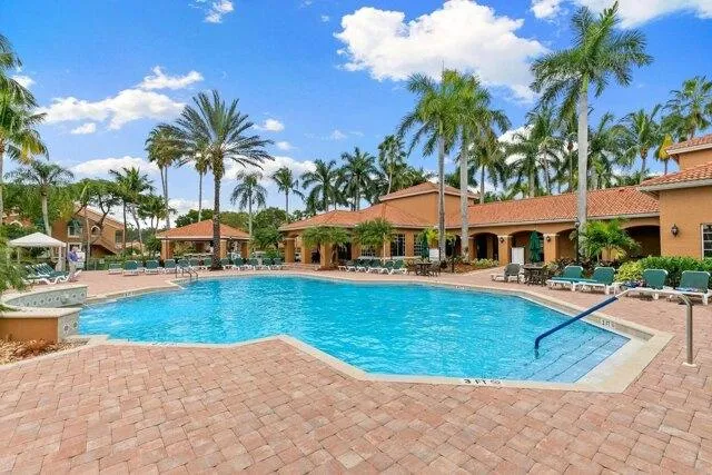 Condo For Sale In Naples, Florida