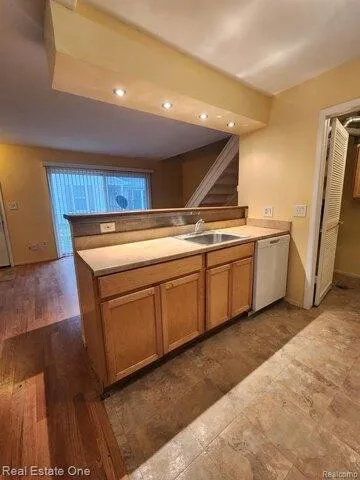 Condo For Sale In Chesterfield Township, Michigan
