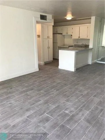 Condo For Sale In West Palm Beach, Florida