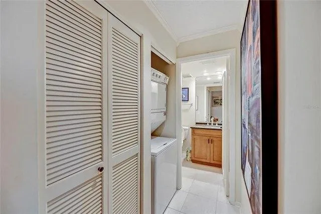 Condo For Sale In Longboat Key, Florida