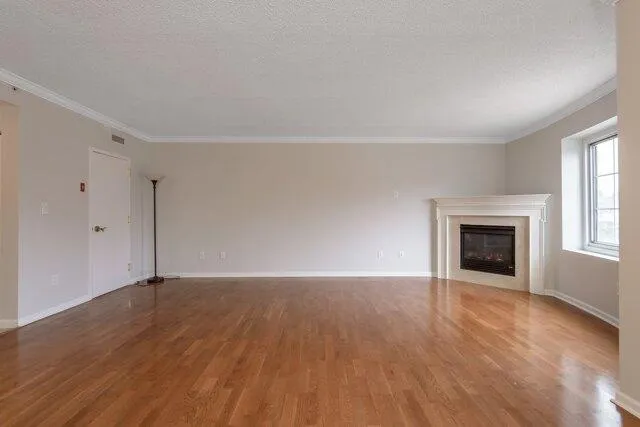 Condo For Sale In Westbury, New York