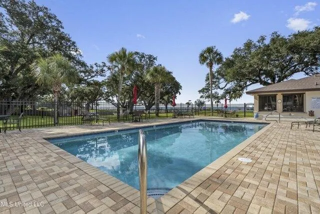 Condo For Sale In Ocean Springs, Mississippi