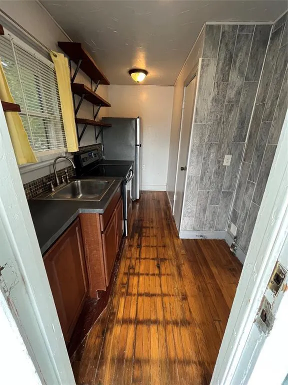 1335 S Lake St C, Fort Worth, TX 76104 for Rent