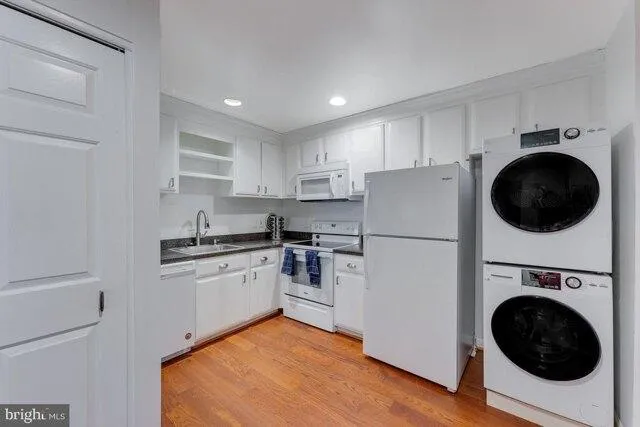 Condo For Sale In Bethesda, Maryland