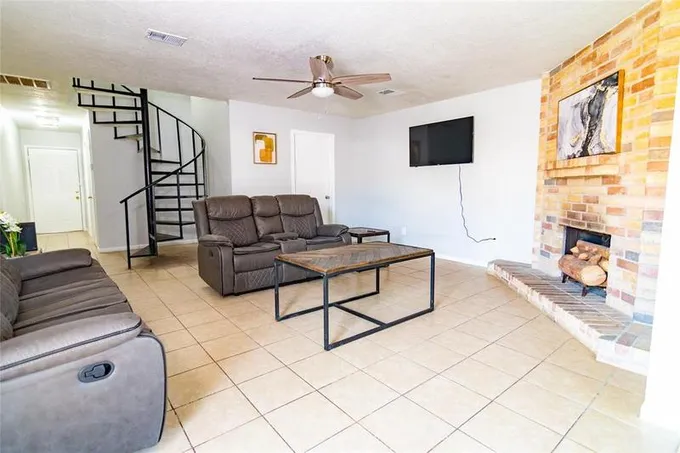1871 Country Village Blvd B, HUMBLE, TX 77338 for Sale