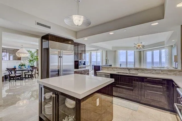 Condo For Sale In Riviera Beach, Florida