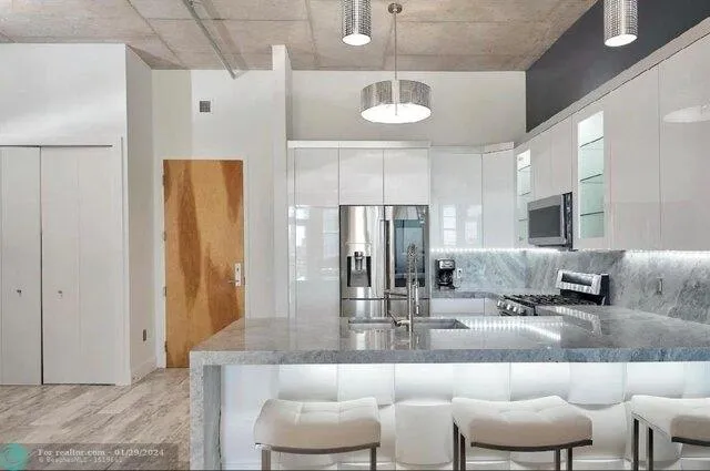 Condo For Sale In Fort Lauderdale, Florida