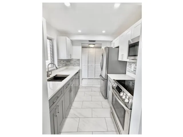 Loveliest Resort-Style Condo in Gated Community with free Club House Access for Sale