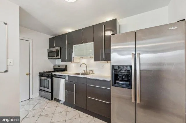 Condo For Sale In Rockville, Maryland