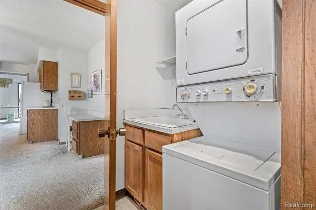 Condo For Sale In Southfield, Michigan