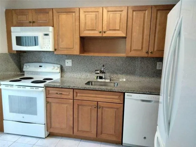 Condo For Sale In Oakland Park, Florida