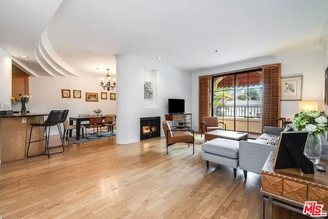 12603 Moorpark 101, Studio City CA 91604 for Sale