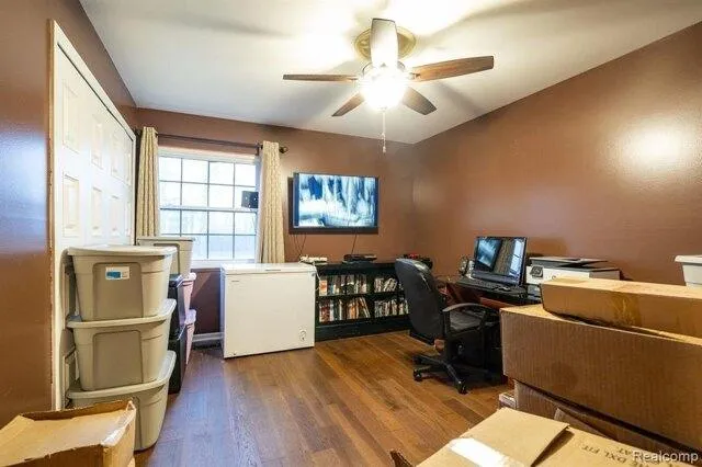Condo For Sale In Southfield, Michigan