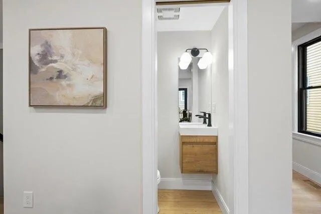 Condo For Sale In Cambridge, Massachusetts
