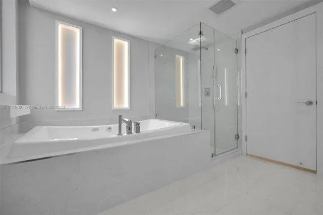 Condo For Sale In Sunny Isles Beach, Florida