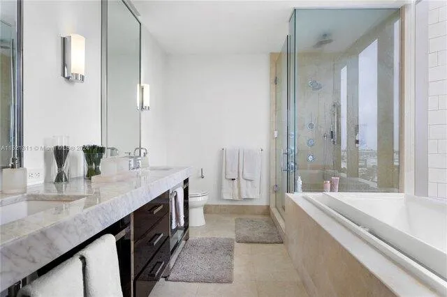 Condo For Sale In Bal Harbour, Florida