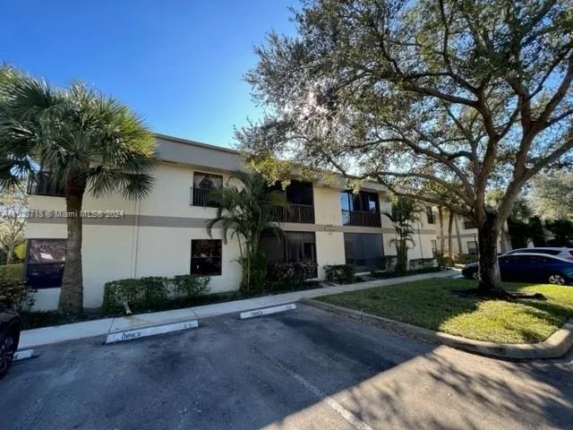 Condo For Sale In Coconut Creek, Florida