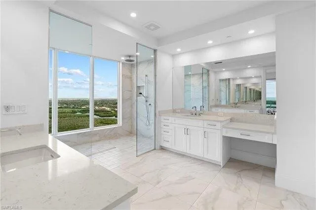 Condo For Sale In Bonita Springs, Florida
