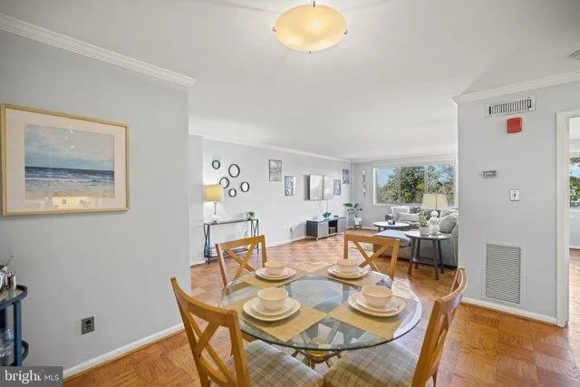 Condo For Sale In Bethesda, Maryland