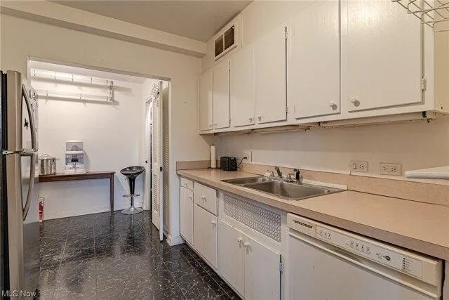 Condo For Sale In Shaker Heights, Ohio