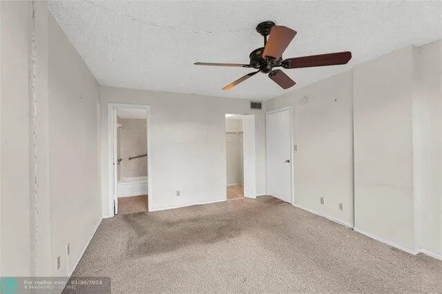 Condo For Sale In Oakland Park, Florida
