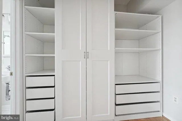 Condo For Sale In Washington, District Of Columbia
