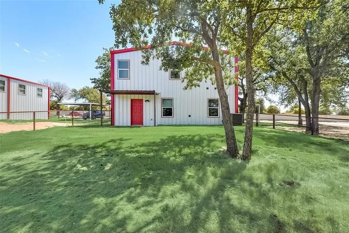 1029 Deer Ln, Azle, TX 76020 for Rent