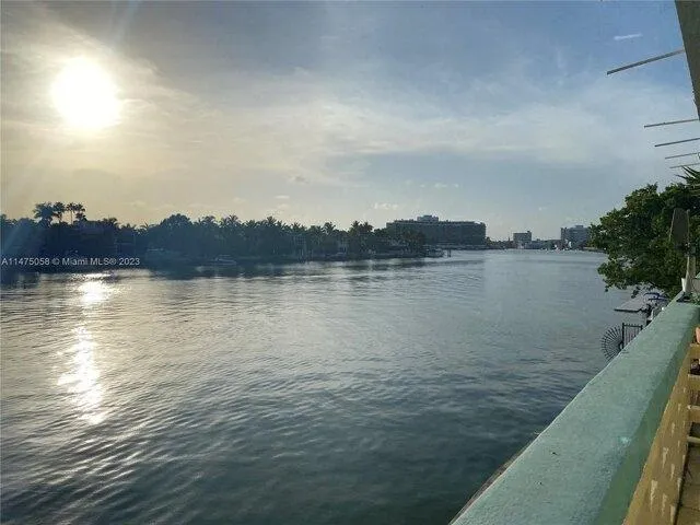 Condo For Sale In Miami Beach, Florida