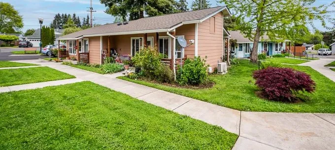 Victorian Olive Court - One Bed One Bath for Rent