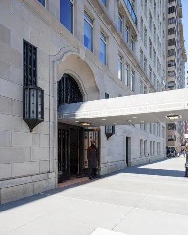 Condo For Sale In New York, New York