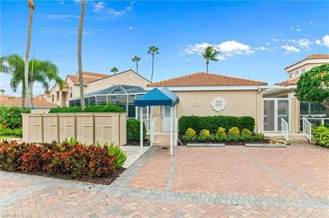Condo For Sale In Naples, Florida