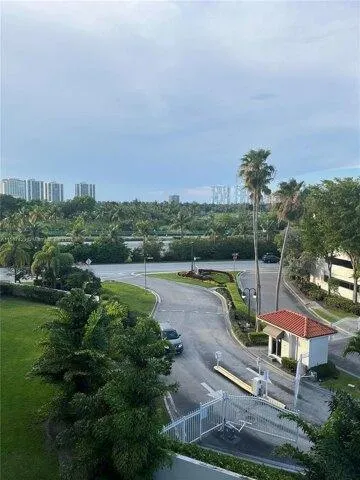 Condo For Sale In Aventura, Florida