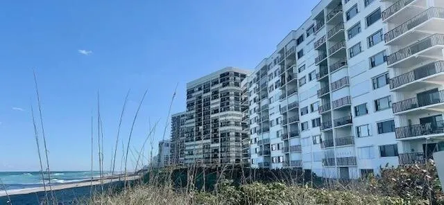 Condo For Sale In Jensen Beach, Florida