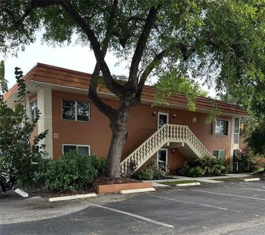 Condo For Sale In Wilton Manors, Florida