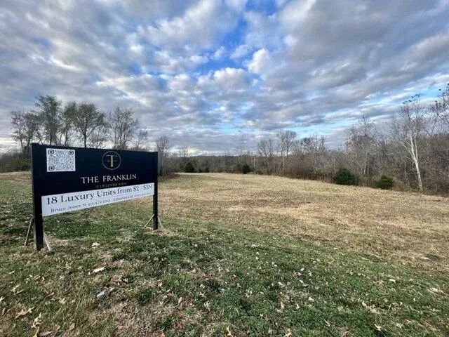 Condo For Sale In Franklin, Tennessee
