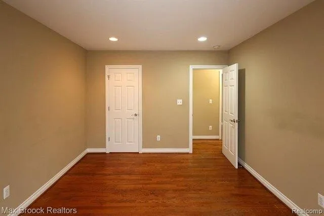 Condo For Sale In Birmingham, Michigan