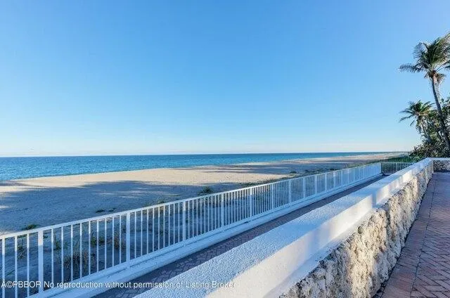 Condo For Sale In Palm Beach, Florida