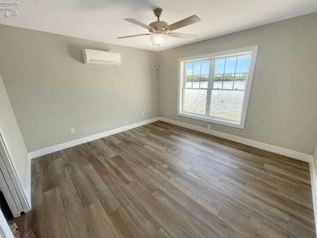 Condo For Sale In Port Clinton, Ohio
