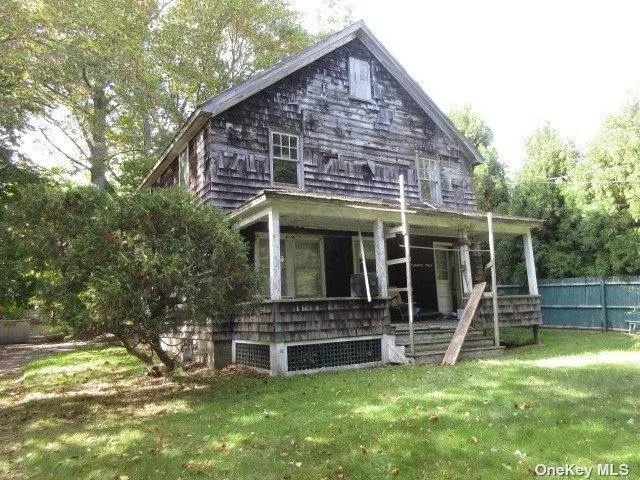 5 THREE MILE HARBOR RD, East Hampton, NY 11937 Single Family Residence For Sale  MLS# 3515152