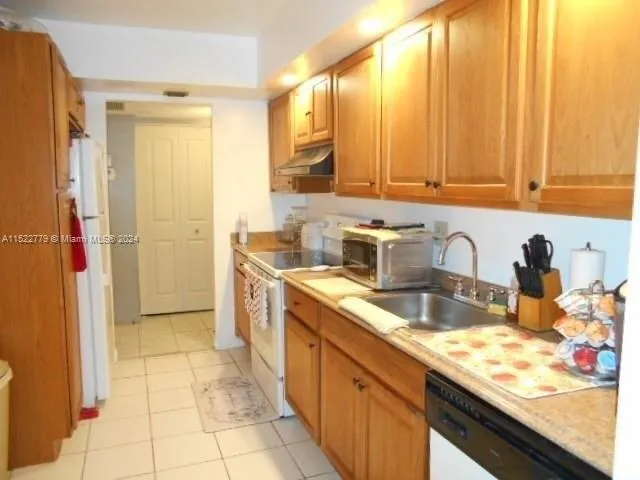 Condo For Sale In Lauderhill, Florida