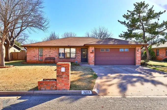 3217 Westchester Dr, Abilene, TX 79606 - MLS 20511782 for Sale