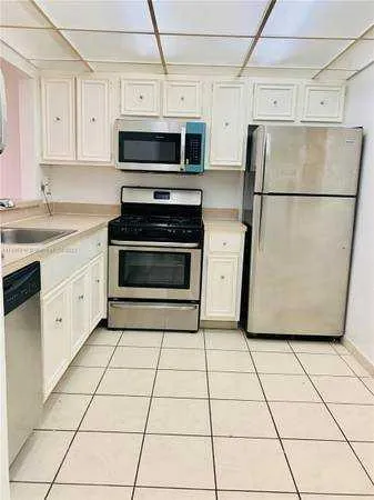 Ready to Move Apt for Rent 2/2( 33015) (Hialeah) 18111 NW, Hialeah, FL 33015
